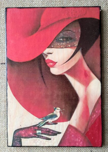 Koka panno "Sieviete ar putniņu" (roku darbs)